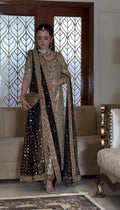 Haris Shakeel Black & Gold Velvet embroidered dupatta view 1