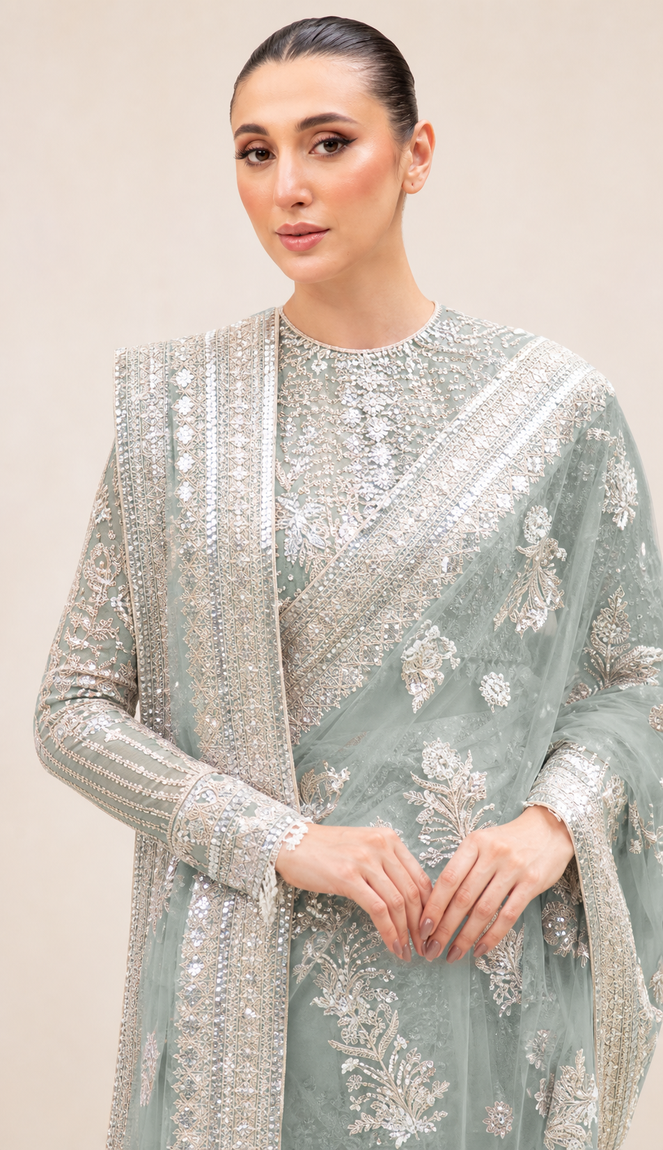 Imrozia Mehrnaz IB-36 saree blouse and embroidery close-up