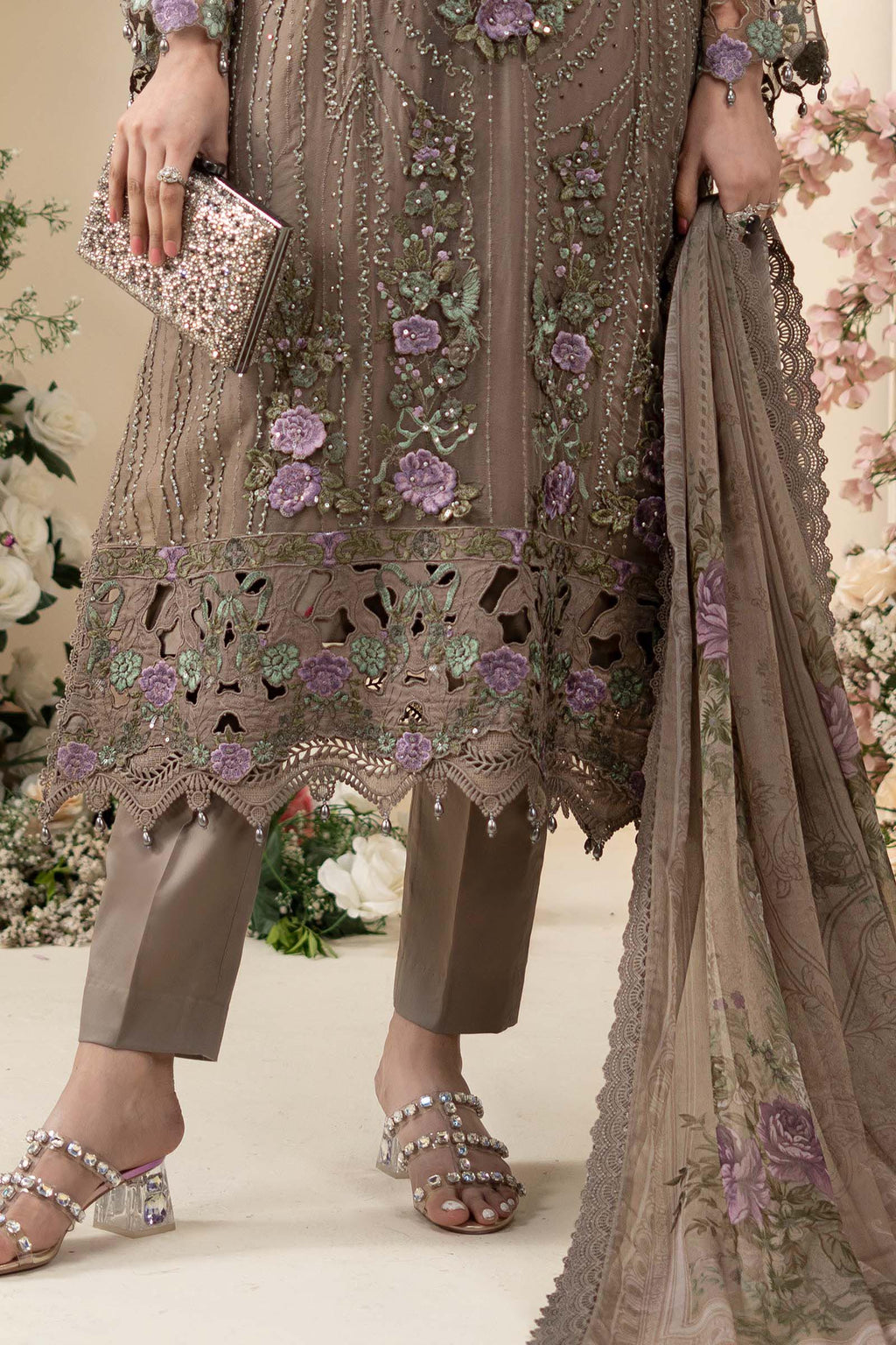 Maria B D2 floral embroidery close-up
