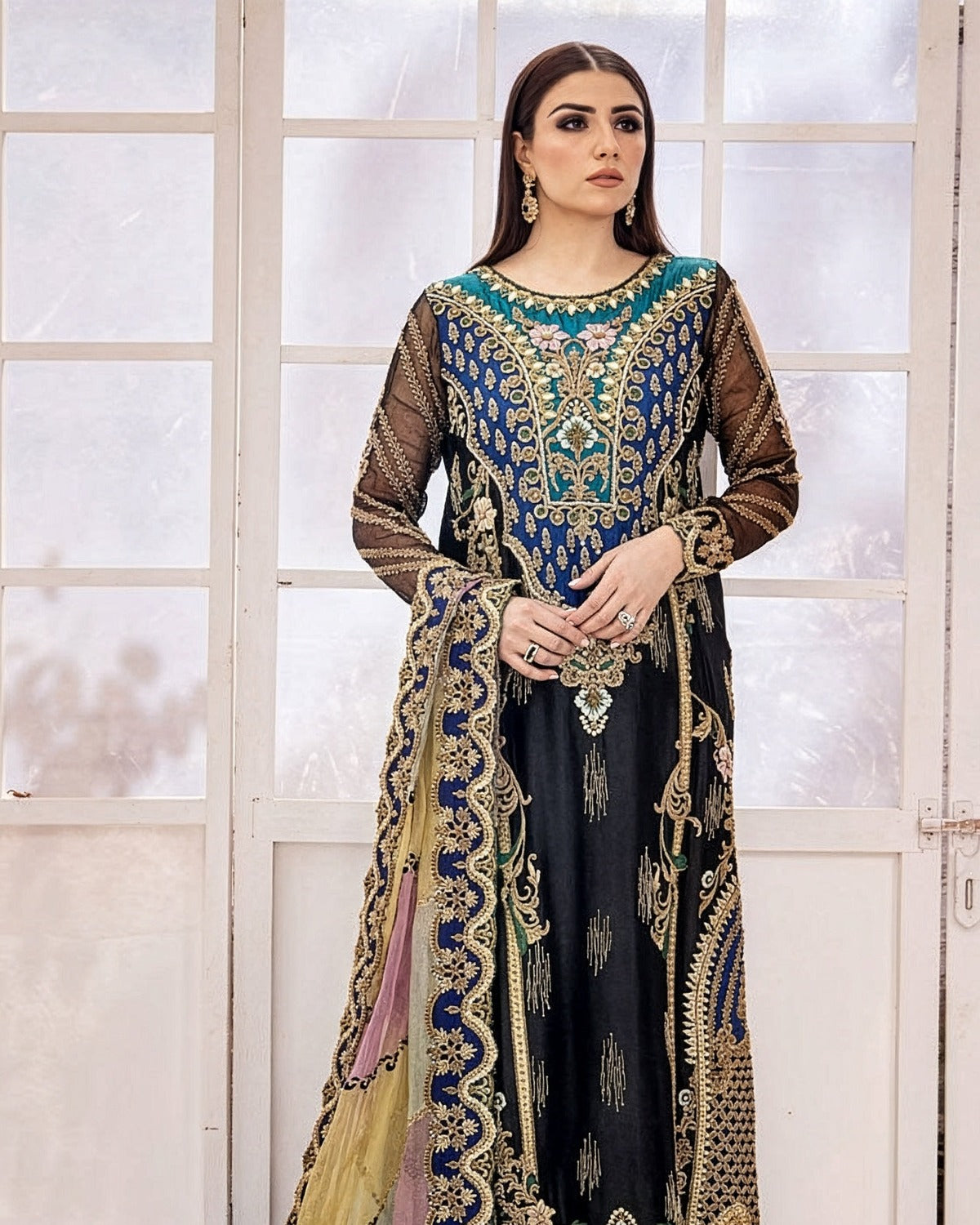 Shazia kiyani Raw Silk Embroidered Wedding Suit embroidery and neckline detail